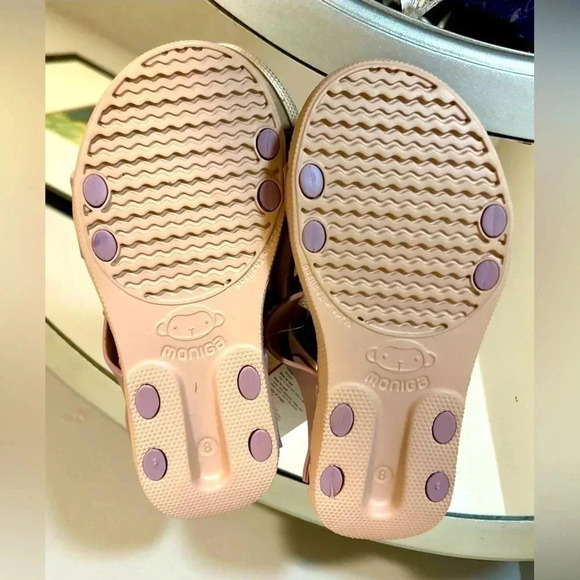 New MONIGA Pink/Purple Sandals, Size 8 - Picture 2 of 5